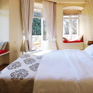 https://tekla-palace-tbilisi.alltbilisihotels.com