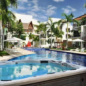 https://condo-boutique-via-38-on-5th-avenue.allrivieramayahotels.com